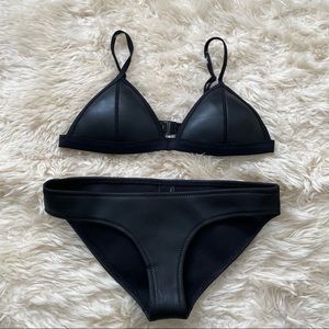 Triangl bikini black neoprene